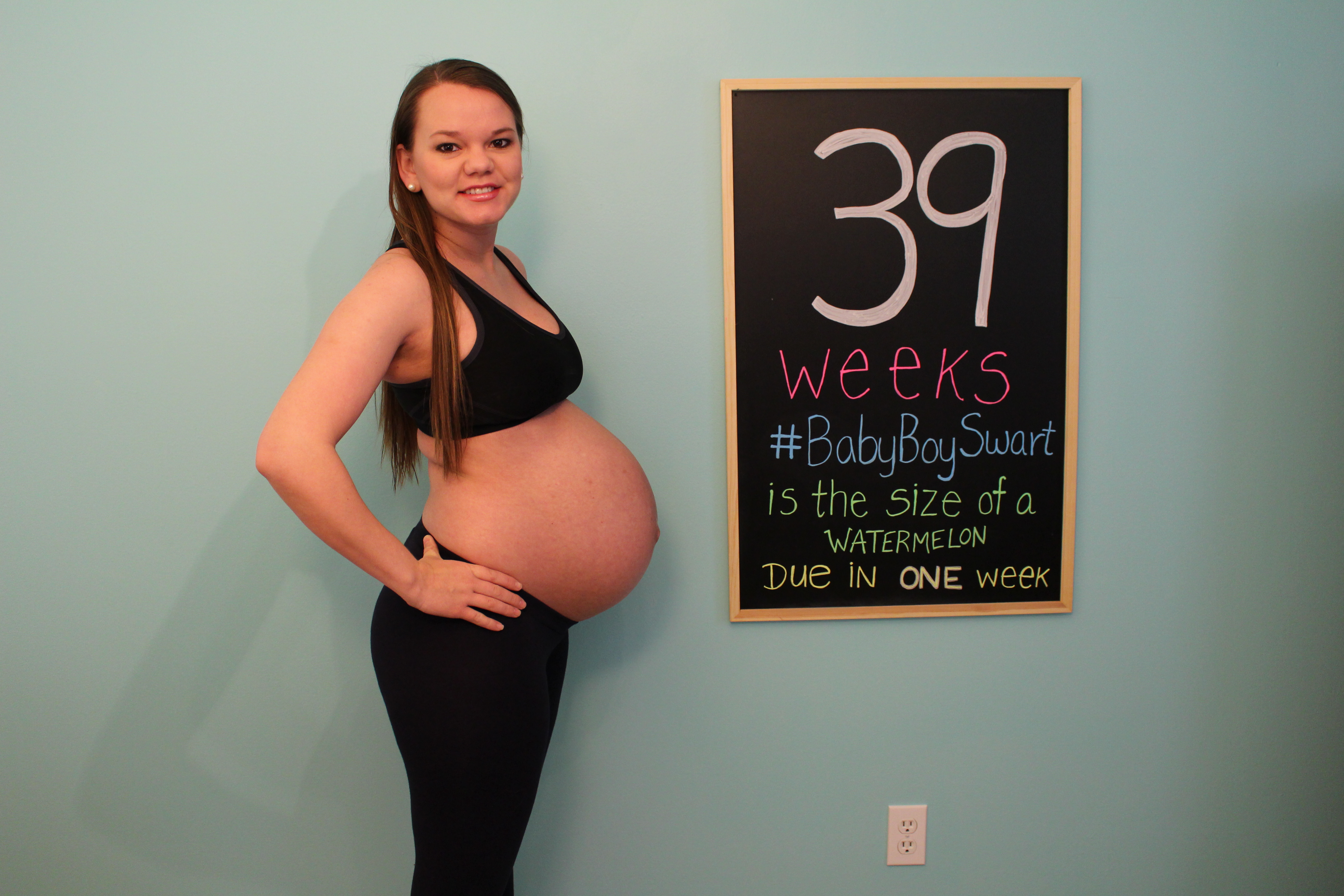 39 weeks pregnant stretch marks